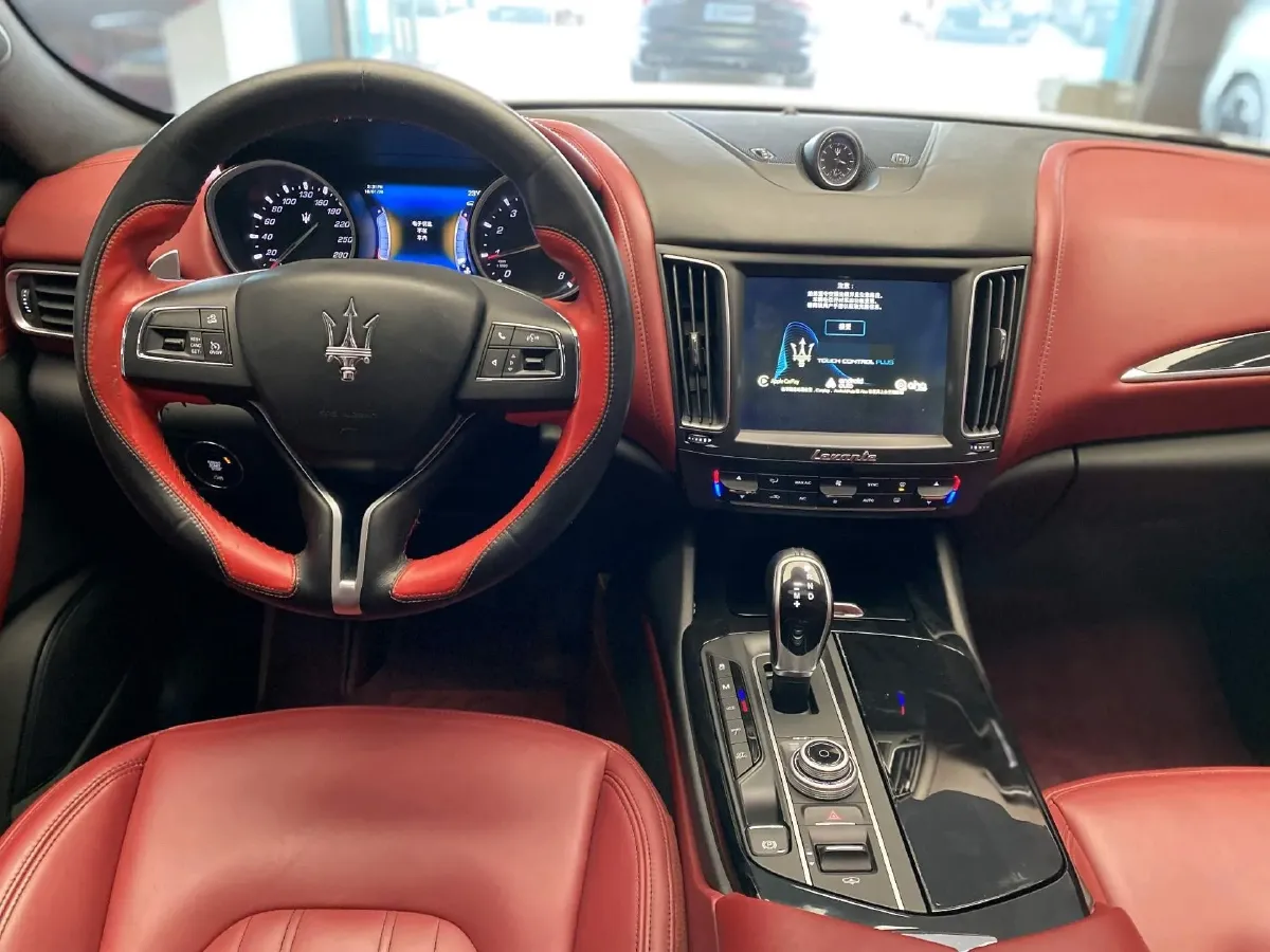 2016 Maserati Levante 3.0T 430HP V6 8AT,autocango,china used car exporter,china ev exporter,chinese used car exporter,chinese used ev exporter