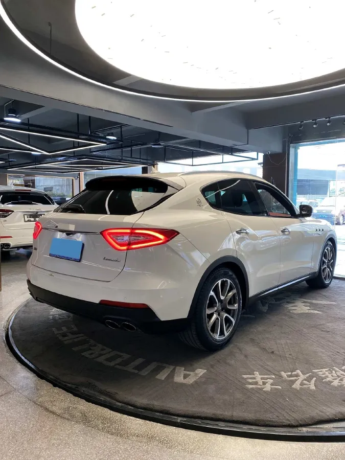 2016 Maserati Levante 3.0T 430HP V6 8AT,autocango,china used car exporter,china ev exporter,chinese used car exporter,chinese used ev exporter