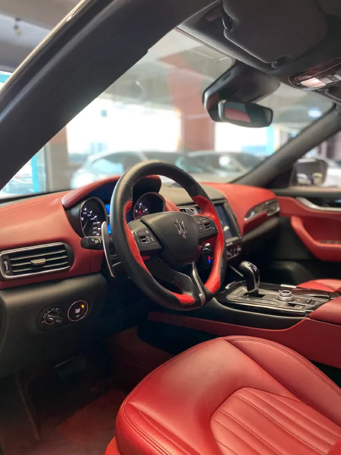 2016 Maserati Levante 3.0T 430HP V6 8AT,autocango,china used car exporter,china ev exporter,chinese used car exporter,chinese used ev exporter