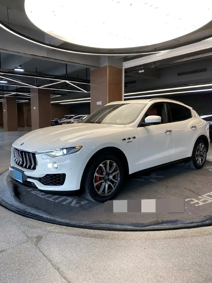 2016 Maserati Levante 3.0T 430HP V6 8AT,autocango,china used car exporter,china ev exporter,chinese used car exporter,chinese used ev exporter