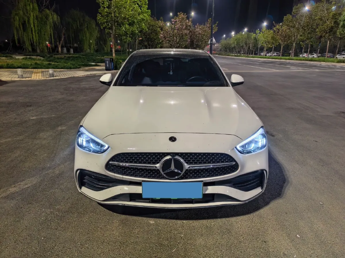 2023 Mercedes-Benz C Class 2.0T 204HP L4 9AT PHEV 25.4KWH,autocango,china used car exporter,china ev exporter,chinese used car exporter,chinese used ev exporter