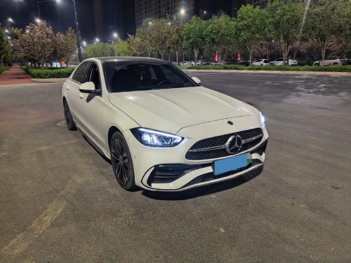 2023 Mercedes-Benz C Class 2.0T 204HP L4 9AT PHEV 25.4KWH,autocango,china used car exporter,china ev exporter,chinese used car exporter,chinese used ev exporter