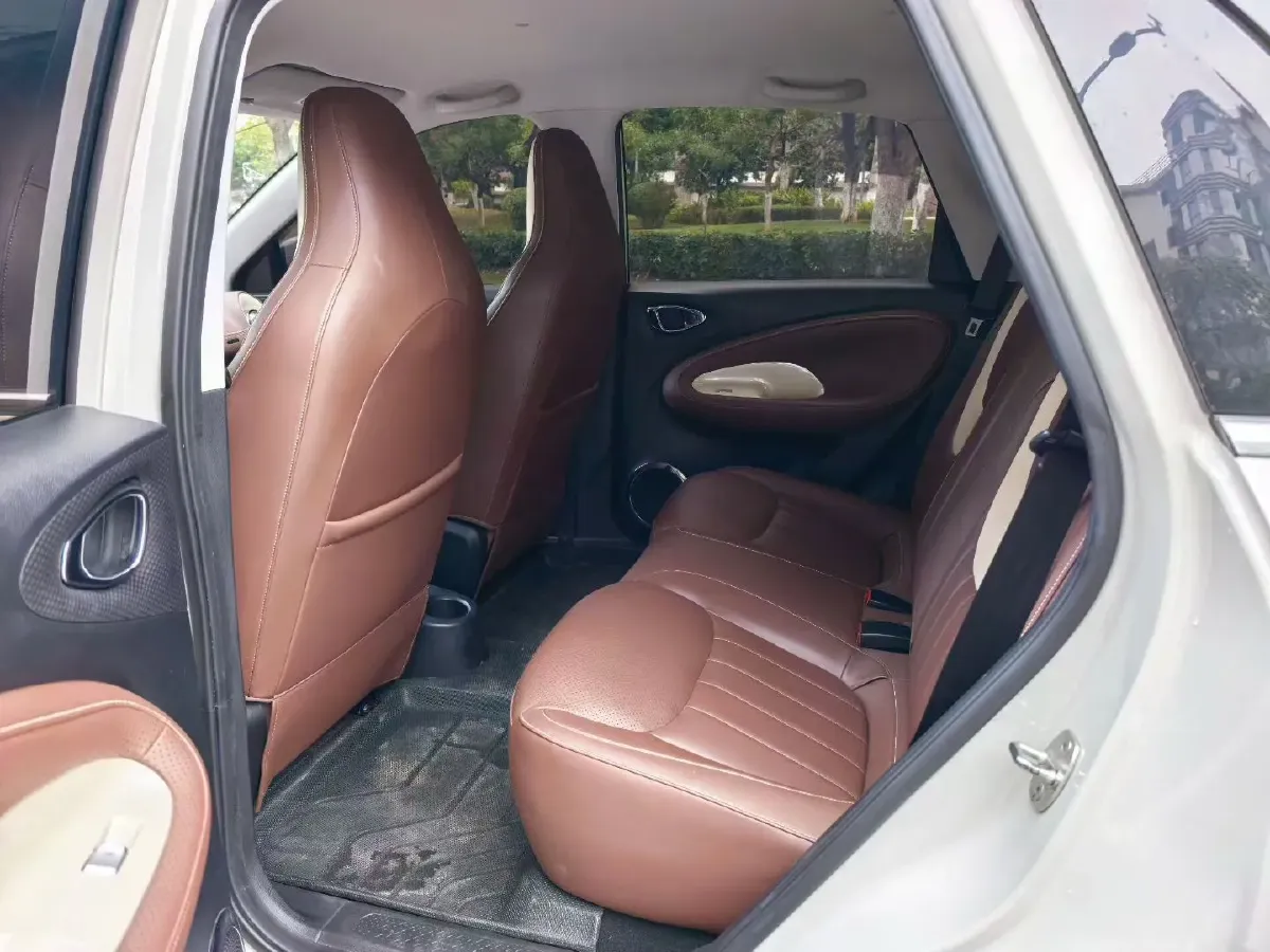 2023 WuLing BinGuo BEV 31.9KWH,autocango,china used car exporter,china ev exporter,chinese used car exporter,chinese used ev exporter