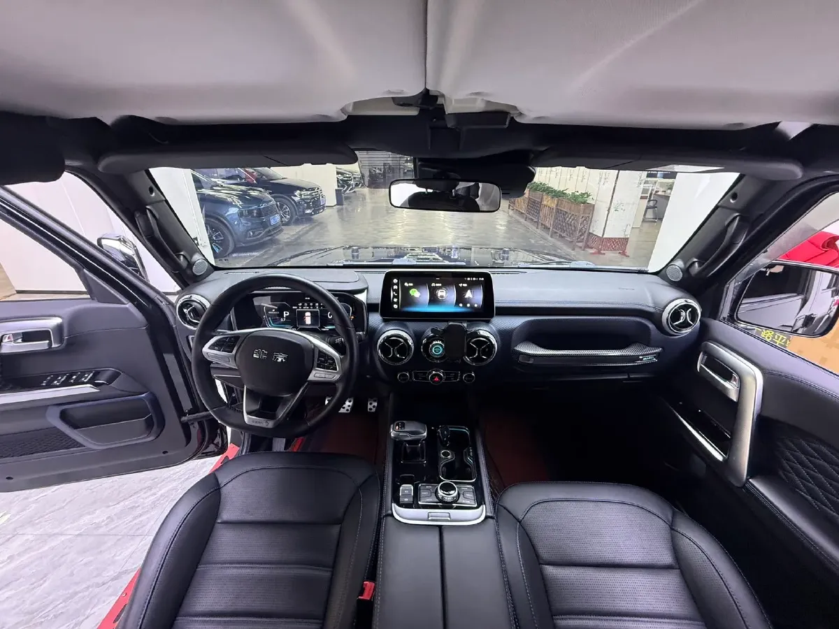 2023 Beijing BJ40 2.0T 224HP L4 8AT,autocango,china used car exporter,china ev exporter,chinese used car exporter,chinese used ev exporter