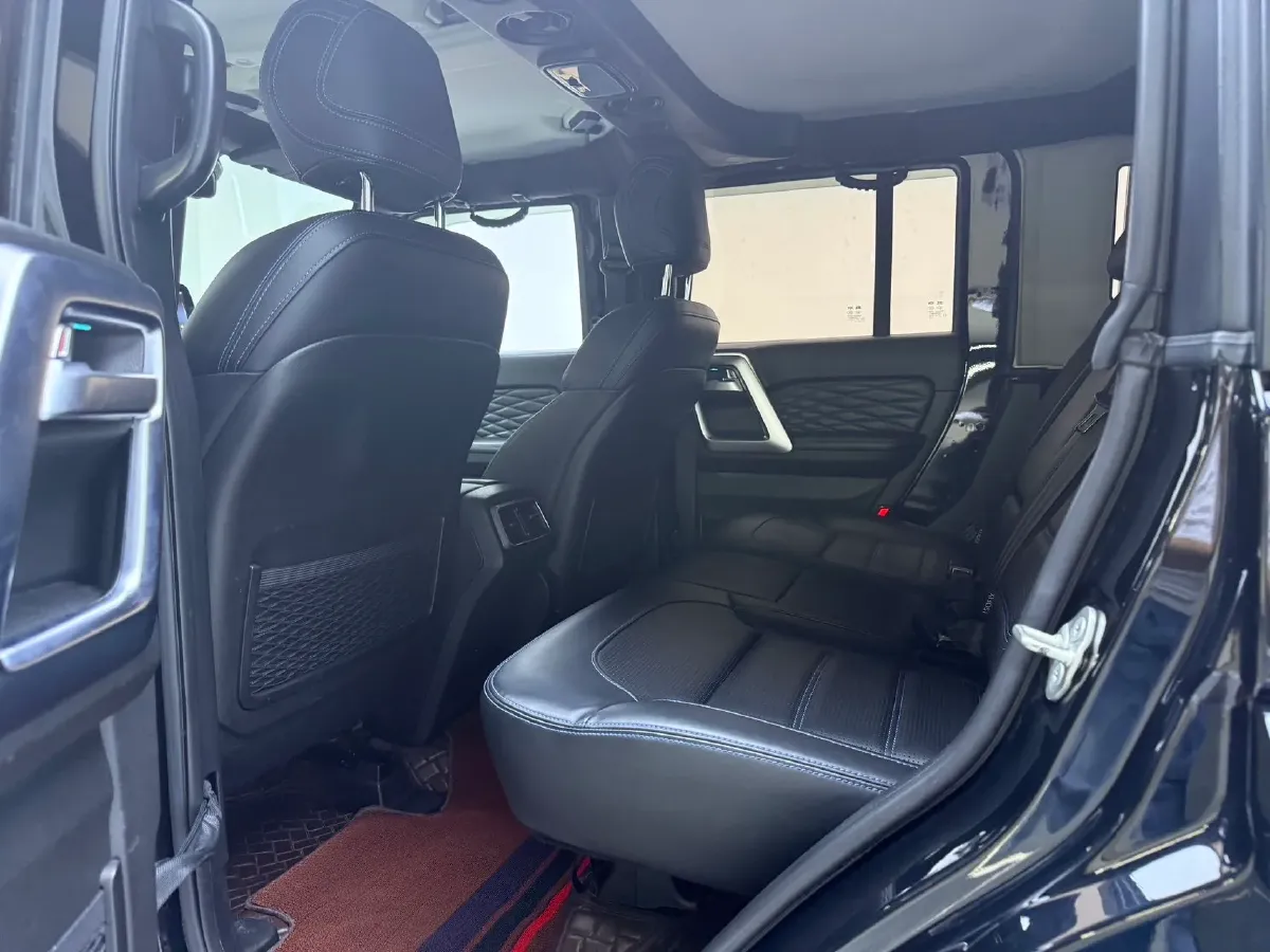 2023 Beijing BJ40 2.0T 224HP L4 8AT,autocango,china used car exporter,china ev exporter,chinese used car exporter,chinese used ev exporter