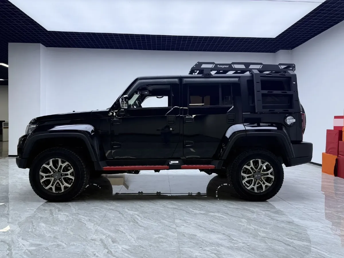 2023 Beijing BJ40 2.0T 224HP L4 8AT,autocango,china used car exporter,china ev exporter,chinese used car exporter,chinese used ev exporter