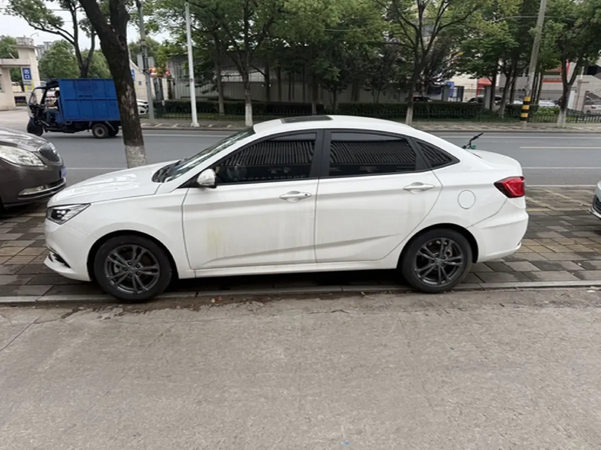 2019 ChangAn Eado DT 1.6L 125HP L4 4AT,autocango,china used car exporter,china ev exporter,chinese used car exporter,chinese used ev exporter