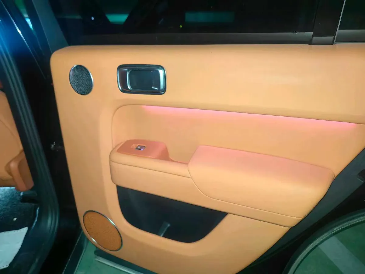 2024 Li L8 Range Extended 154HP REEV 52.3KWH,autocango,china used car exporter,china ev exporter,chinese used car exporter,chinese used ev exporter