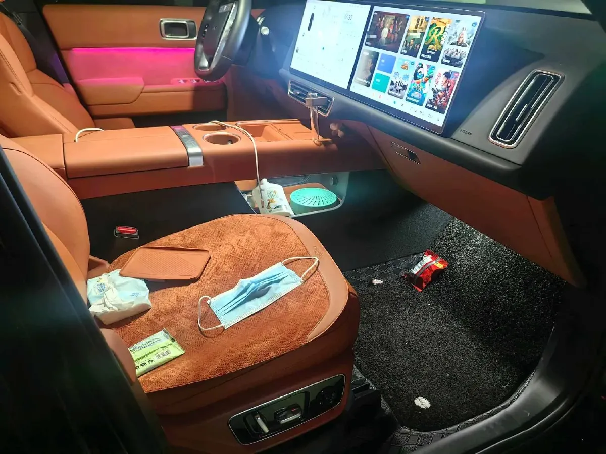 2024 Li L8 Range Extended 154HP REEV 52.3KWH,autocango,china used car exporter,china ev exporter,chinese used car exporter,chinese used ev exporter