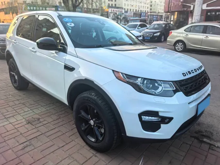 2017 Land Rover Discovery Sport 2.0T 241HP L4 9AT,autocango,china used car exporter,china ev exporter,chinese used car exporter,chinese used ev exporter