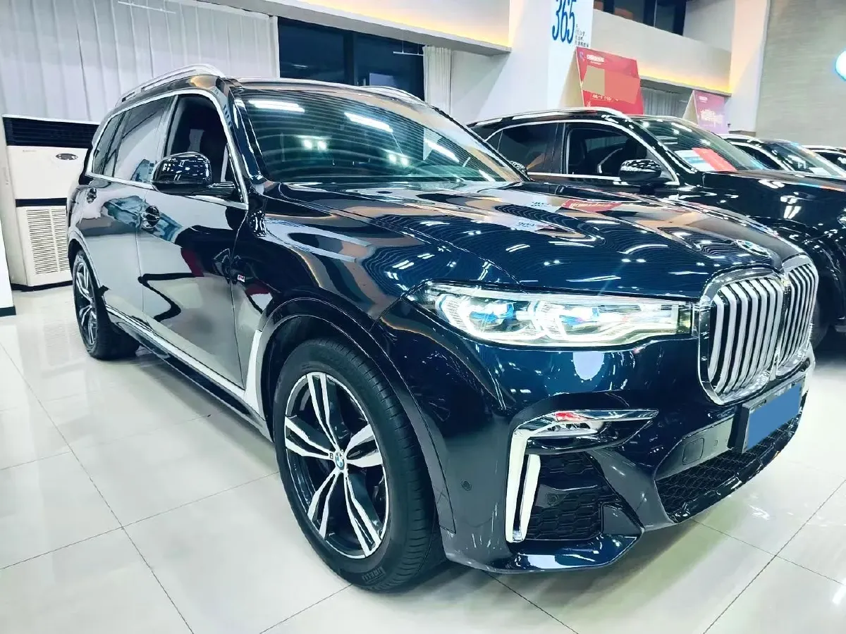 2021 BMW X7 3.0T 340HP L6 8AT,autocango,china used car exporter,china ev exporter,chinese used car exporter,chinese used ev exporter