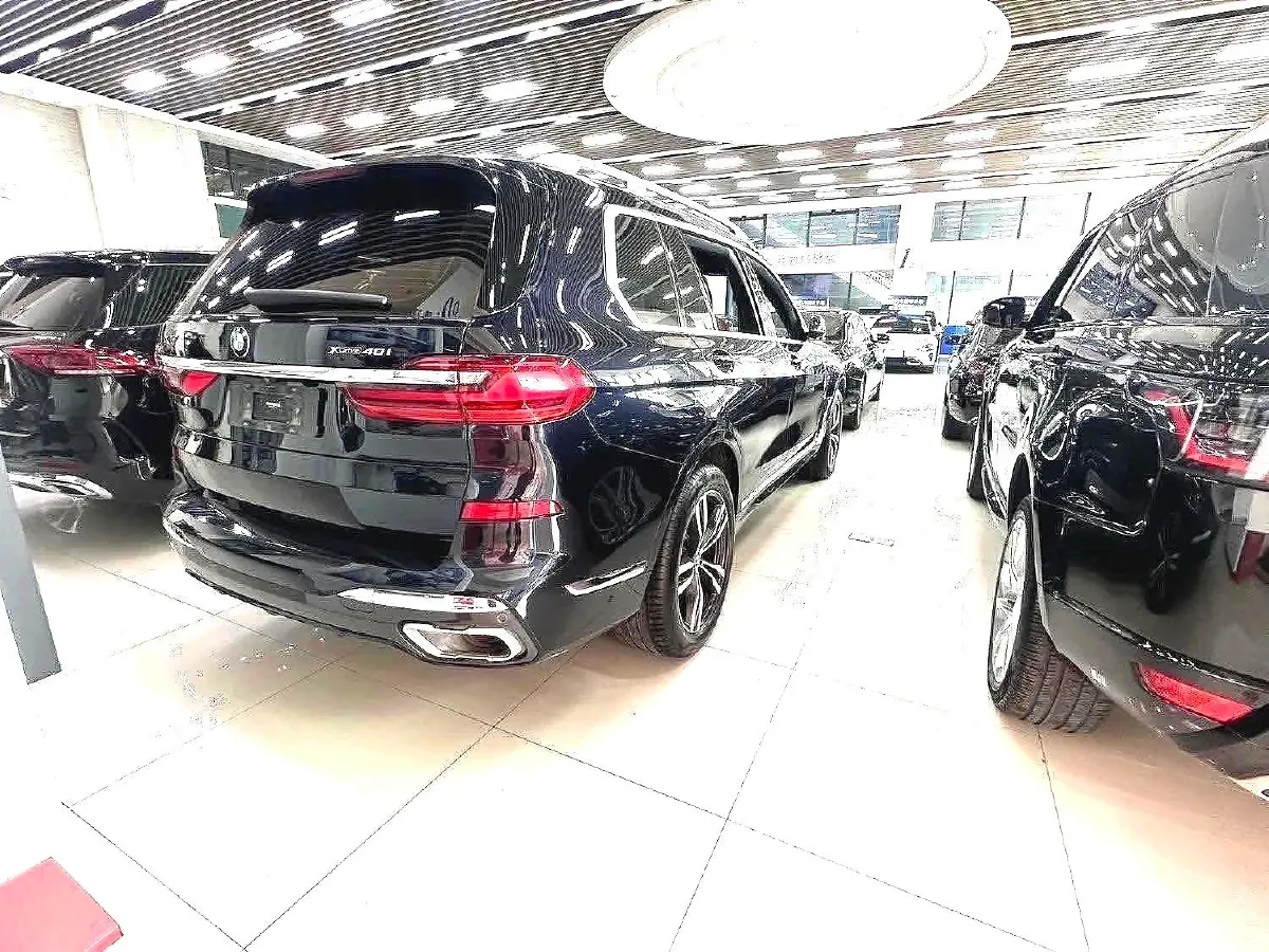 2021 BMW X7 3.0T 340HP L6 8AT,autocango,china used car exporter,china ev exporter,chinese used car exporter,chinese used ev exporter