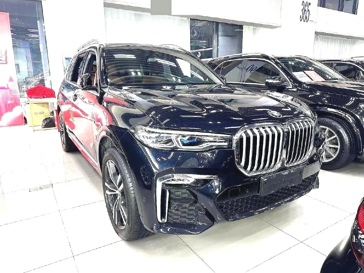 2021 BMW X7 3.0T 340HP L6 8AT,autocango,china used car exporter,china ev exporter,chinese used car exporter,chinese used ev exporter