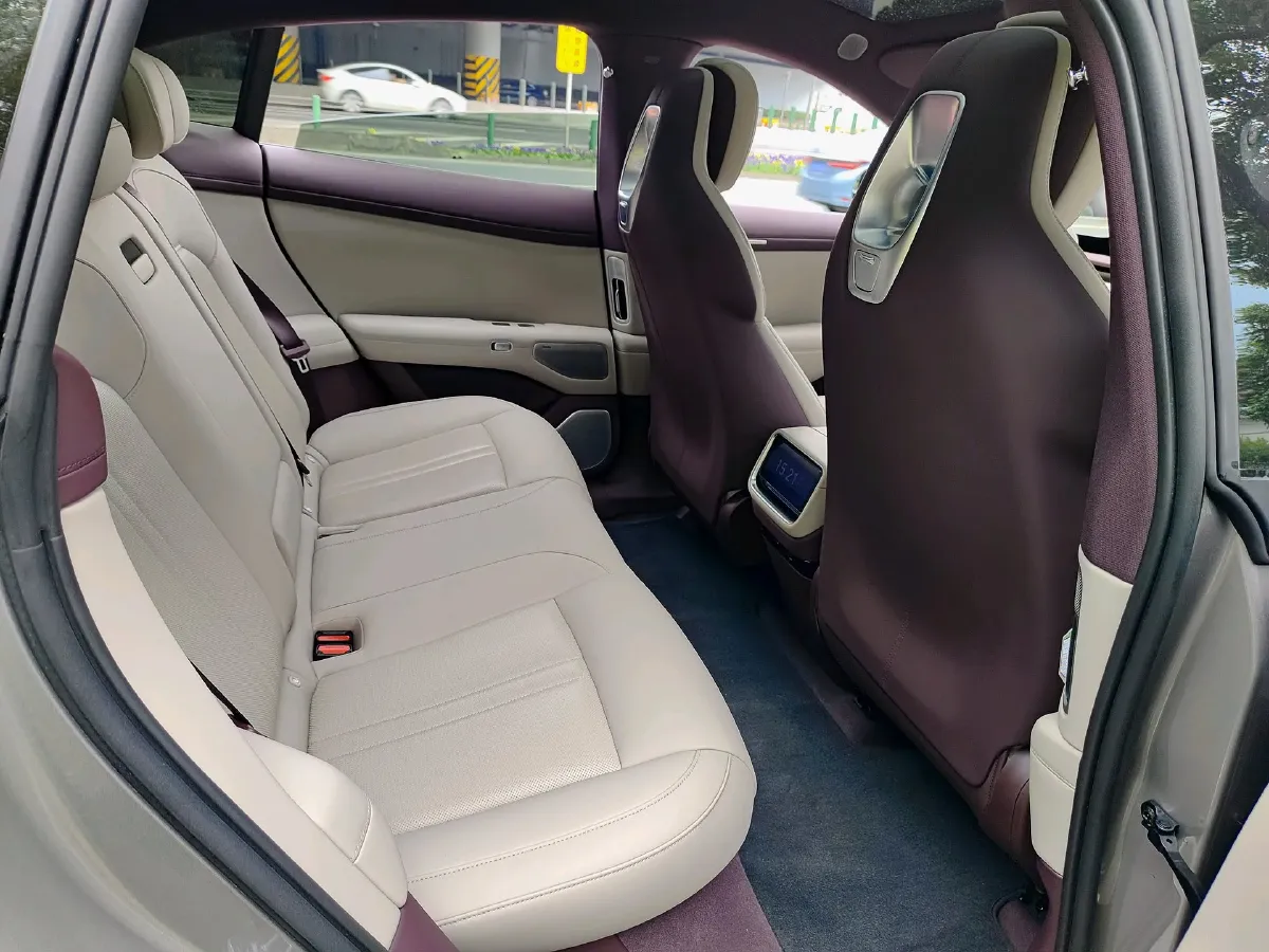 2025 MI YU7 BEV 96.3KWH,autocango,china used car exporter,china ev exporter,chinese used car exporter,chinese used ev exporter