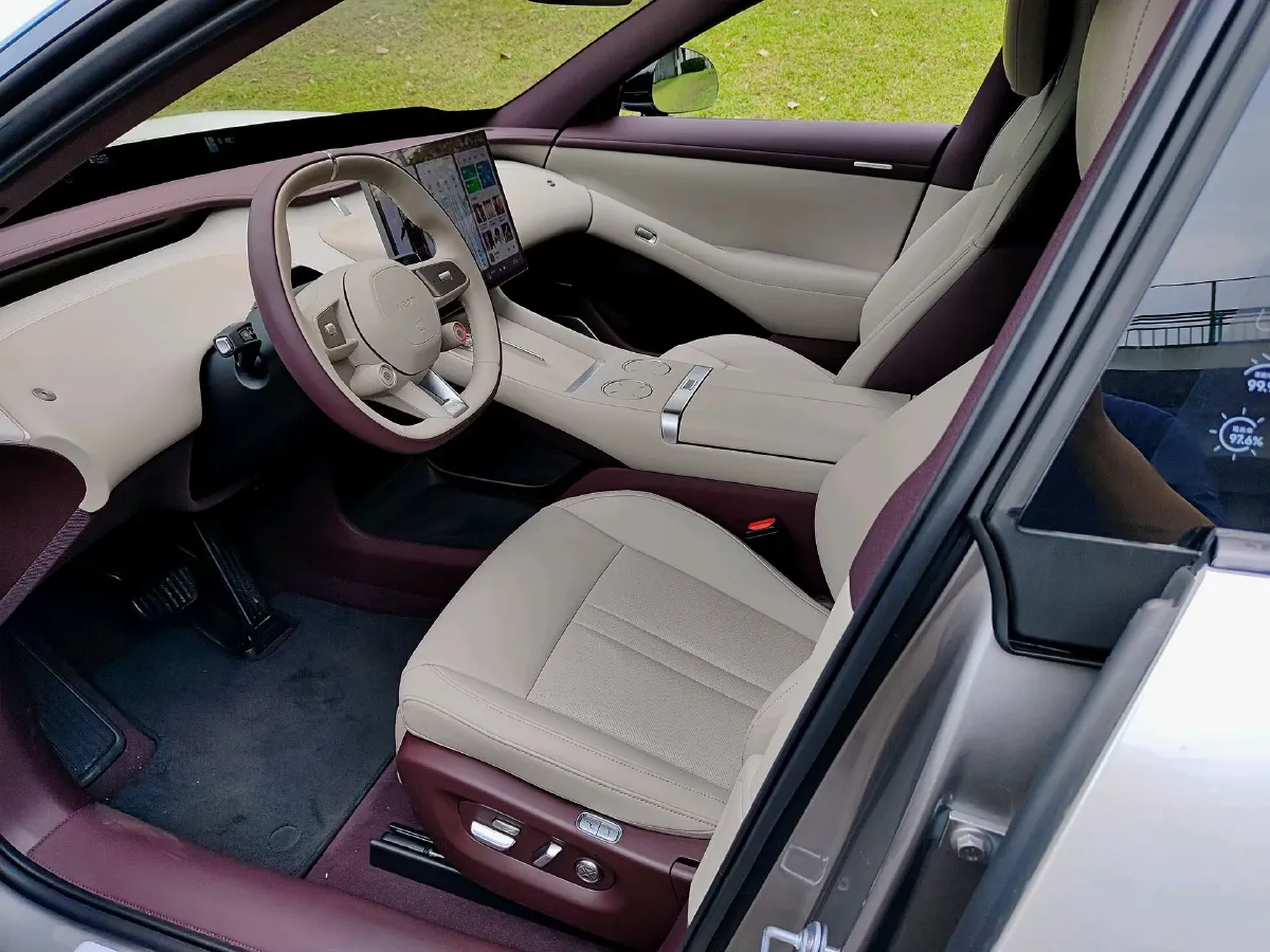 2025 MI YU7 BEV 96.3KWH,autocango,china used car exporter,china ev exporter,chinese used car exporter,chinese used ev exporter