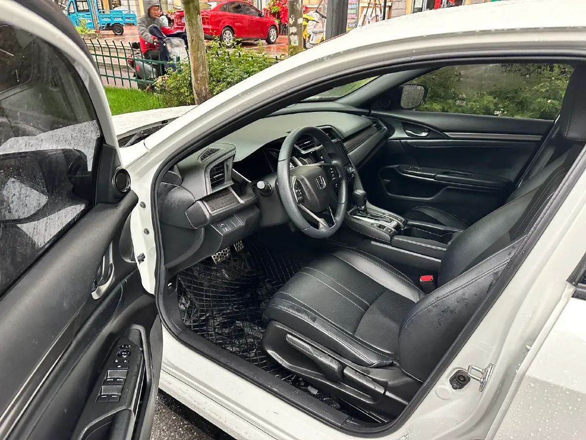 2021 Honda Civic 1.5T 177HP L4 CVT,autocango,china used car exporter,china ev exporter,chinese used car exporter,chinese used ev exporter