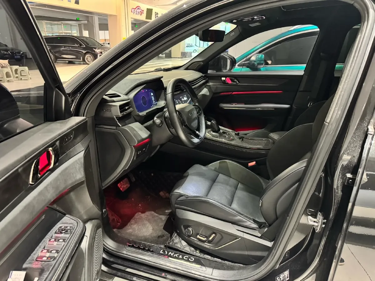 2021 LYNK&CO 01 2.0T 254HP L4 8AT,autocango,china used car exporter,china ev exporter,chinese used car exporter,chinese used ev exporter