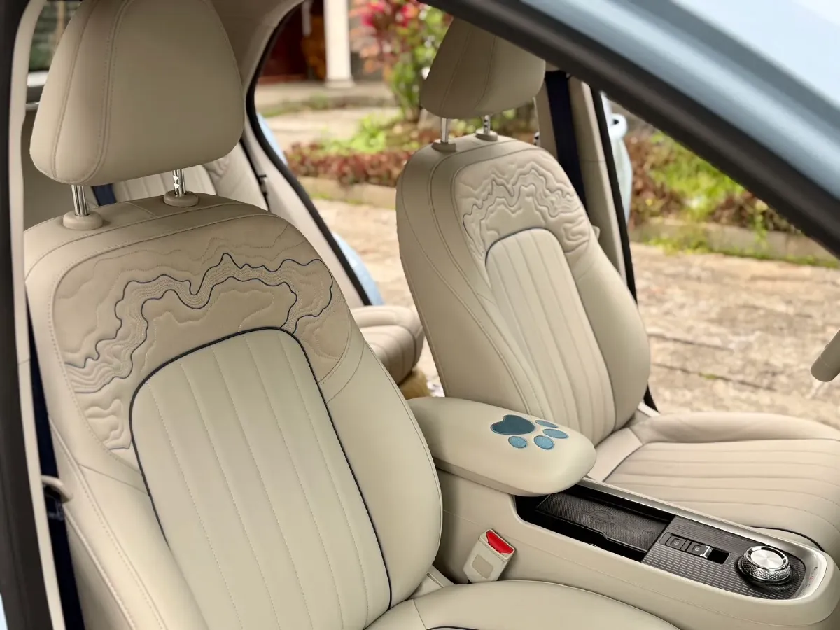 2022 ChangAn Oshan X7 Plus 1.5T 188HP L4 7DCT,autocango,china used car exporter,china ev exporter,chinese used car exporter,chinese used ev exporter