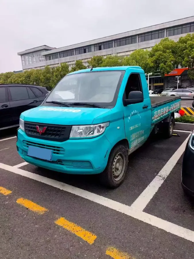 2020 WuLing RongGuang New Truck Special 1.8L 125HP L4 5MT,autocango,china used car exporter,china ev exporter,chinese used car exporter,chinese used ev exporter