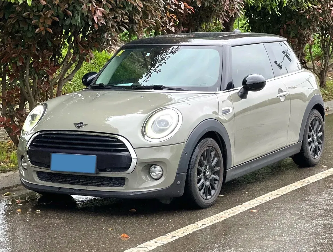 2021 MINI MINI 1.5T 136HP L3 7DCT,autocango,china used car exporter,china ev exporter,chinese used car exporter,chinese used ev exporter