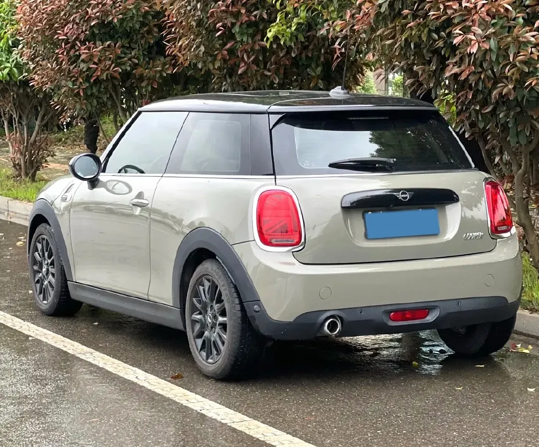 2021 MINI MINI 1.5T 136HP L3 7DCT,autocango,china used car exporter,china ev exporter,chinese used car exporter,chinese used ev exporter