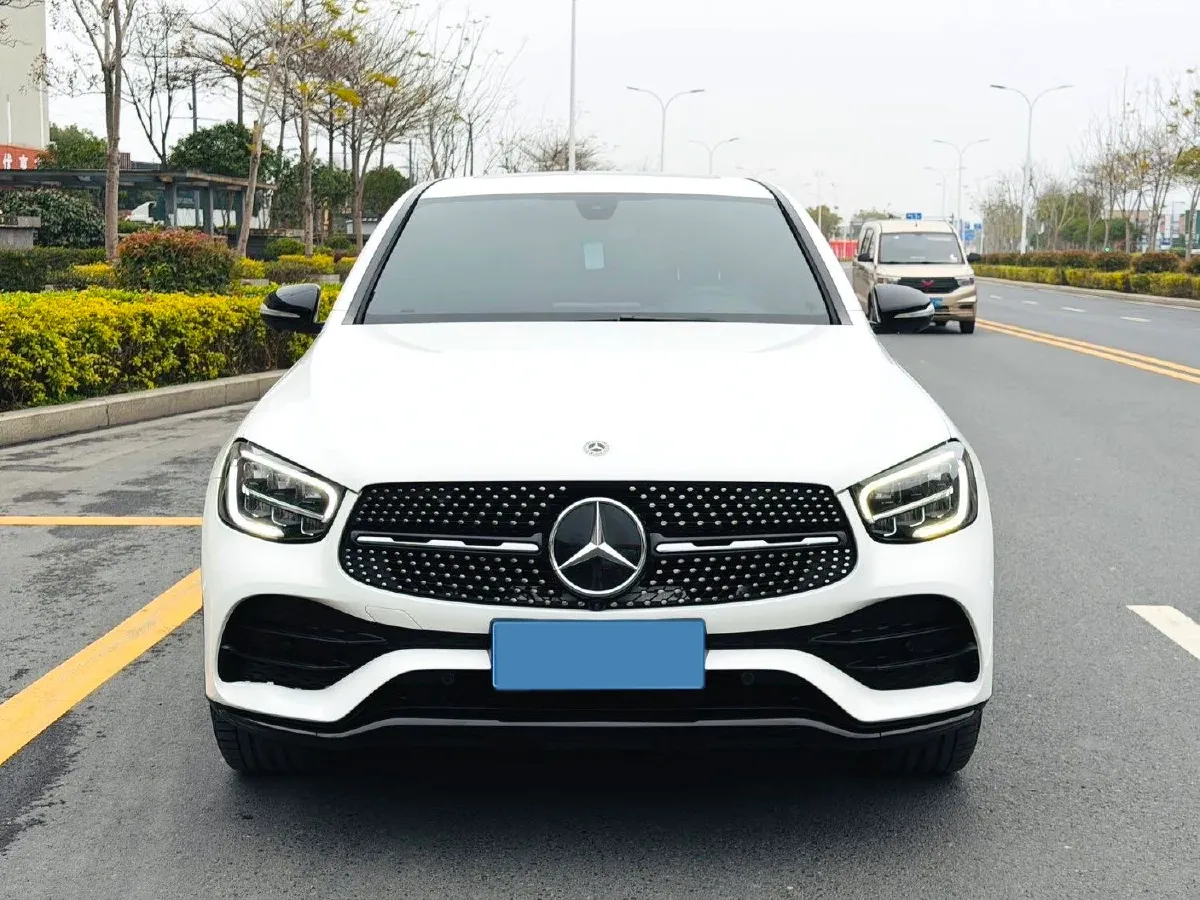 2020 Mercedes-Benz GLC Coupe 2.0T 197HP L4 9AT,autocango,china used car exporter,china ev exporter,chinese used car exporter,chinese used ev exporter