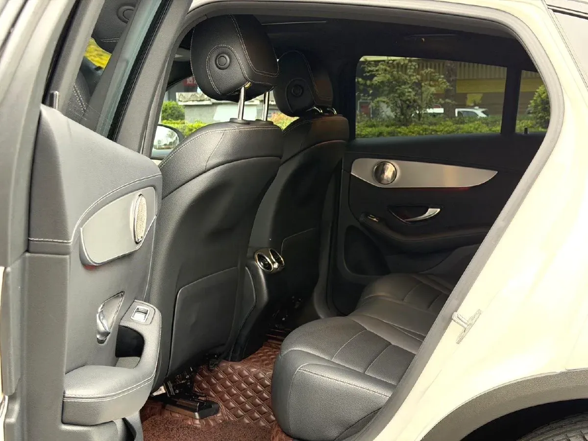 2020 Mercedes-Benz GLC Coupe 2.0T 197HP L4 9AT,autocango,china used car exporter,china ev exporter,chinese used car exporter,chinese used ev exporter