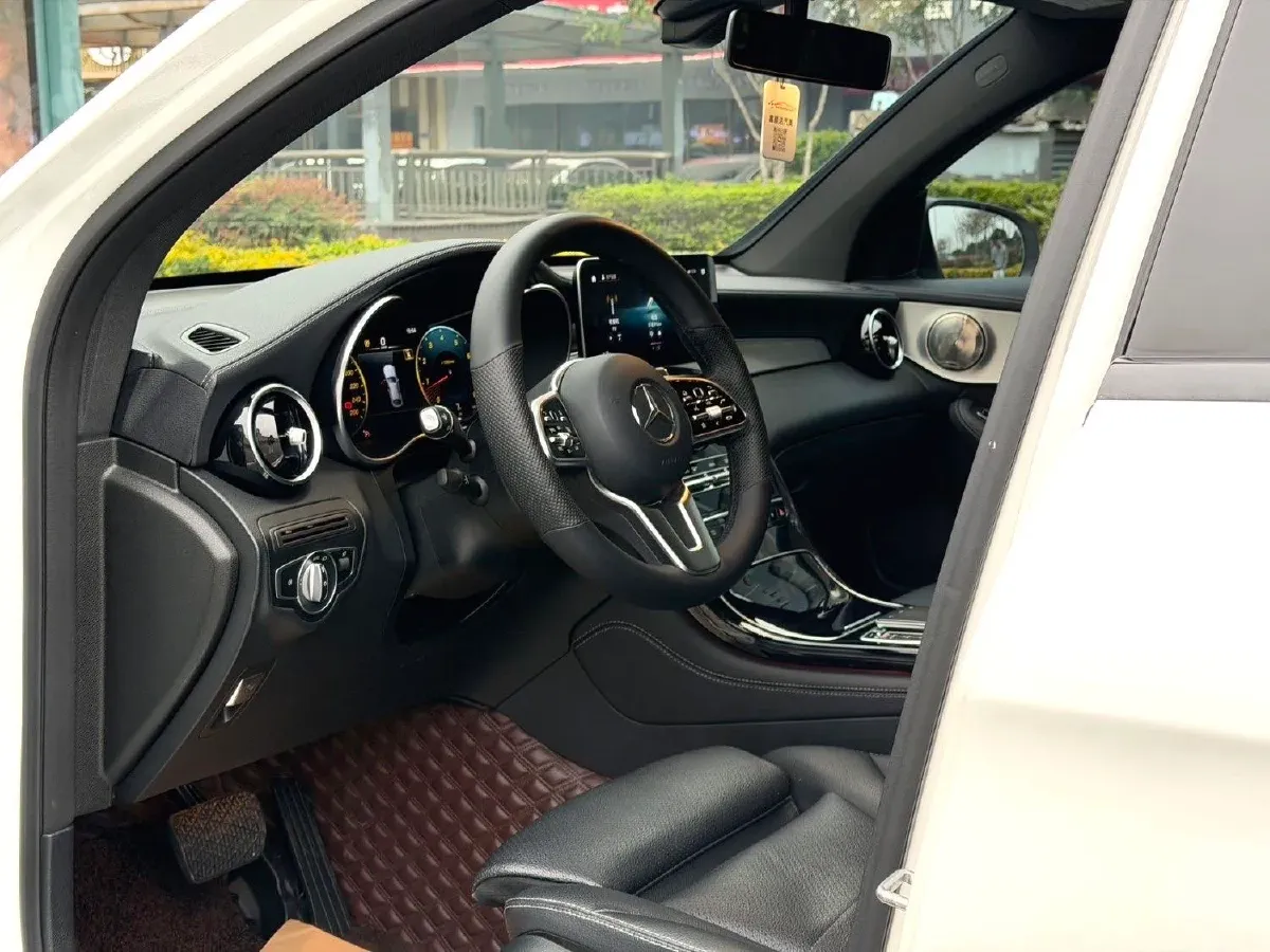 2020 Mercedes-Benz GLC Coupe 2.0T 197HP L4 9AT,autocango,china used car exporter,china ev exporter,chinese used car exporter,chinese used ev exporter