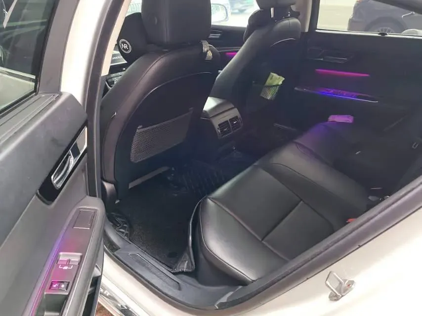 2019 HongQi H7 2.0T 204HP L4 6AT,autocango,china used car exporter,china ev exporter,chinese used car exporter,chinese used ev exporter