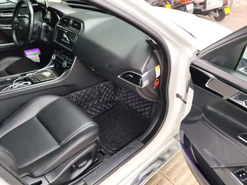 2019 HongQi H7 2.0T 204HP L4 6AT,autocango,china used car exporter,china ev exporter,chinese used car exporter,chinese used ev exporter