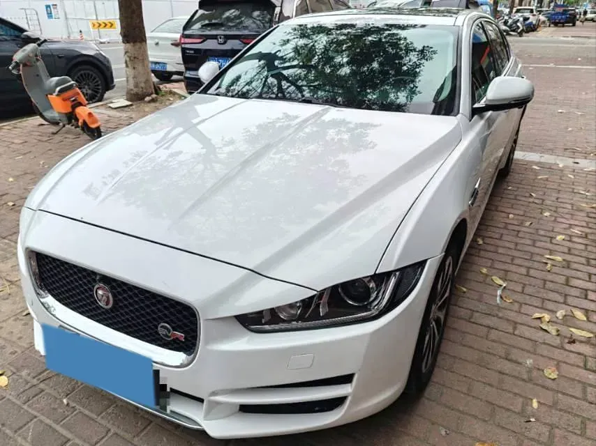 2019 HongQi H7 2.0T 204HP L4 6AT,autocango,china used car exporter,china ev exporter,chinese used car exporter,chinese used ev exporter