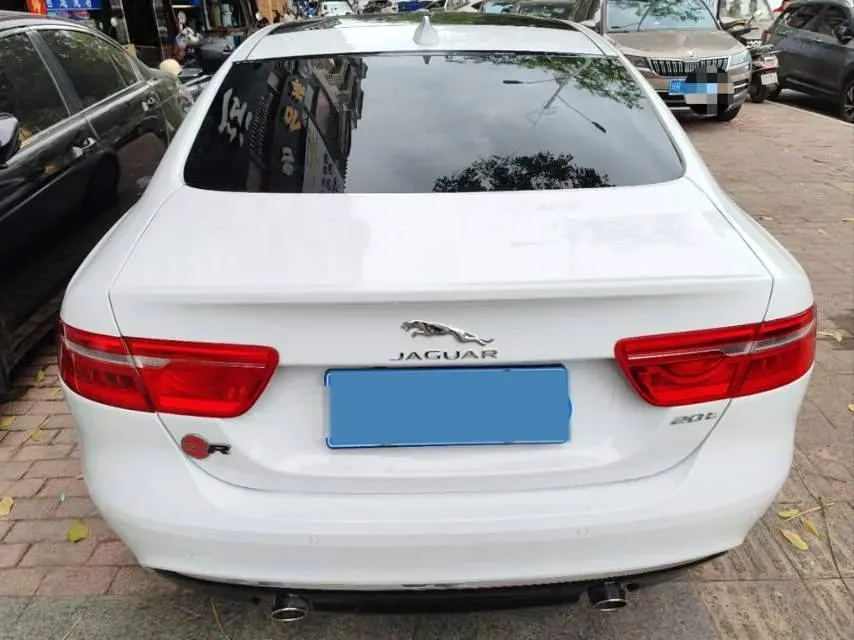 2019 HongQi H7 2.0T 204HP L4 6AT,autocango,china used car exporter,china ev exporter,chinese used car exporter,chinese used ev exporter