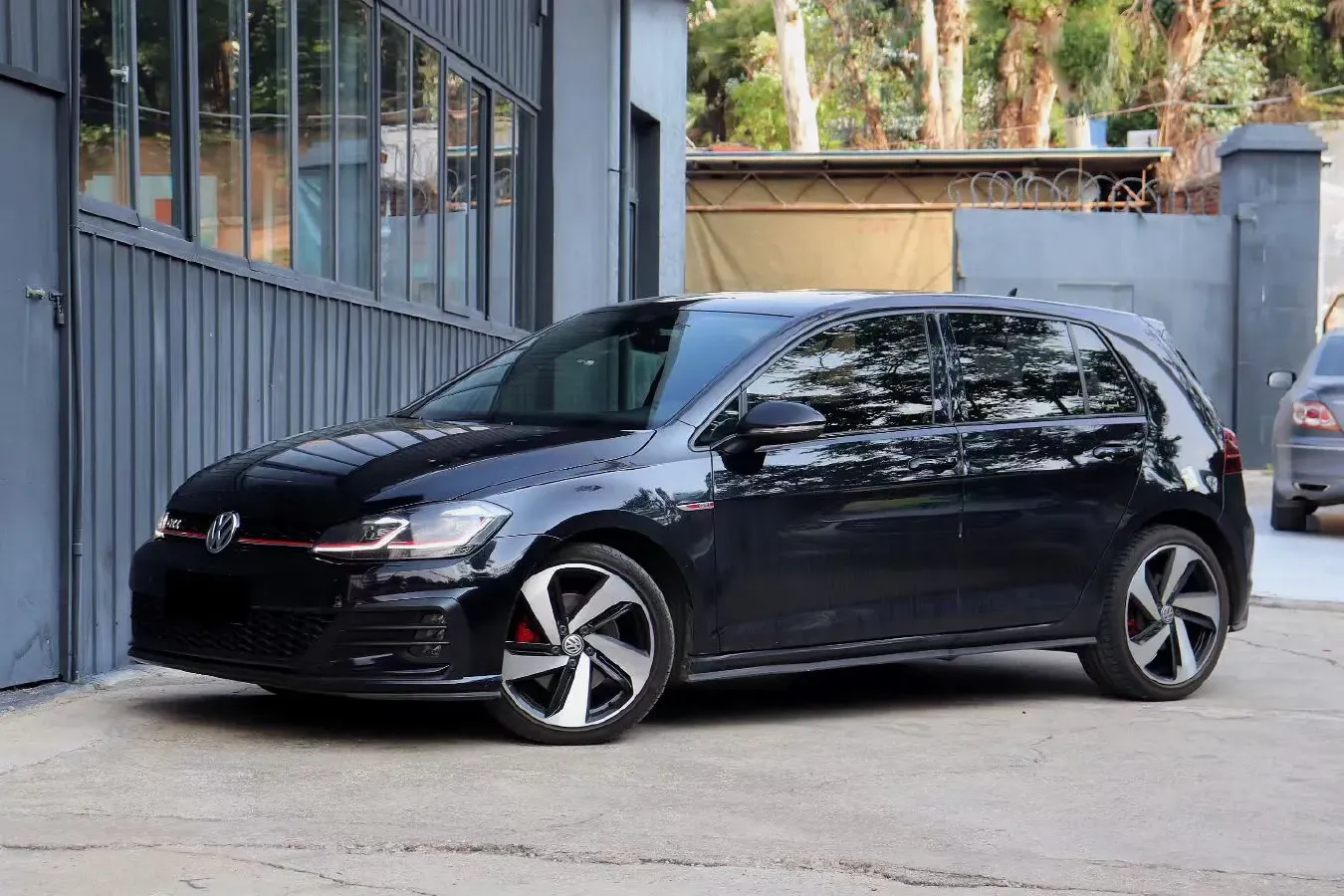 2019 Buick EnvisionPlus 2.0T 260HP L4 9AT,autocango,china used car exporter,china ev exporter,chinese used car exporter,chinese used ev exporter