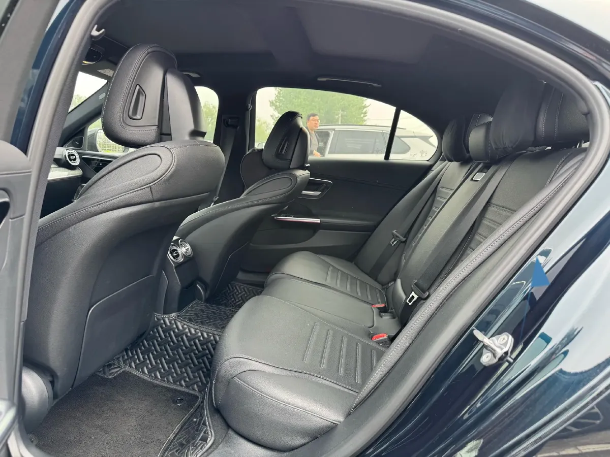 2023 Mercedes-Benz C Class 1.5T 204HP L4 9AT,autocango,china used car exporter,china ev exporter,chinese used car exporter,chinese used ev exporter