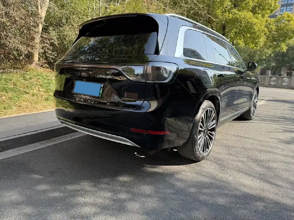 2024 AITO AITO M9 1.5T 152HP L4 REEV 42KWH,autocango,china used car exporter,china ev exporter,chinese used car exporter,chinese used ev exporter