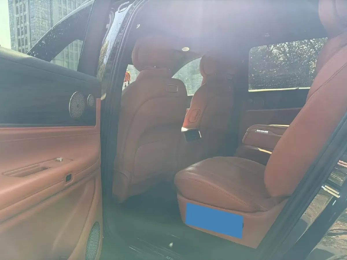 2024 AITO AITO M9 1.5T 152HP L4 REEV 42KWH,autocango,china used car exporter,china ev exporter,chinese used car exporter,chinese used ev exporter