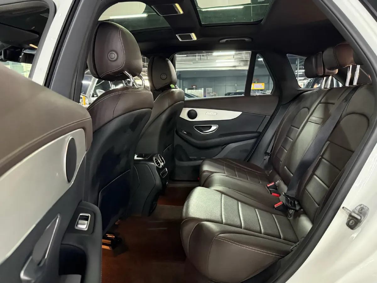 2022 Mercedes-Benz GLC Class 2.0T 197HP L4 9AT,autocango,china used car exporter,china ev exporter,chinese used car exporter,chinese used ev exporter