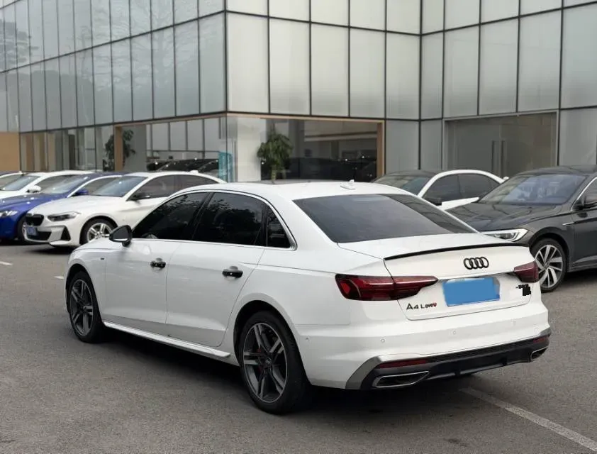 2020 Audi A4L 2.0T 190HP L4 7DCT,autocango,china used car exporter,china ev exporter,chinese used car exporter,chinese used ev exporter