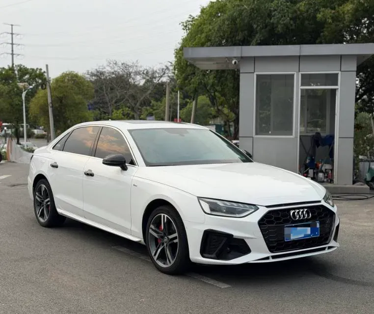 2020 Audi A4L 2.0T 190HP L4 7DCT,autocango,china used car exporter,china ev exporter,chinese used car exporter,chinese used ev exporter