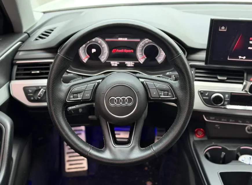 2020 Audi A4L 2.0T 190HP L4 7DCT,autocango,china used car exporter,china ev exporter,chinese used car exporter,chinese used ev exporter