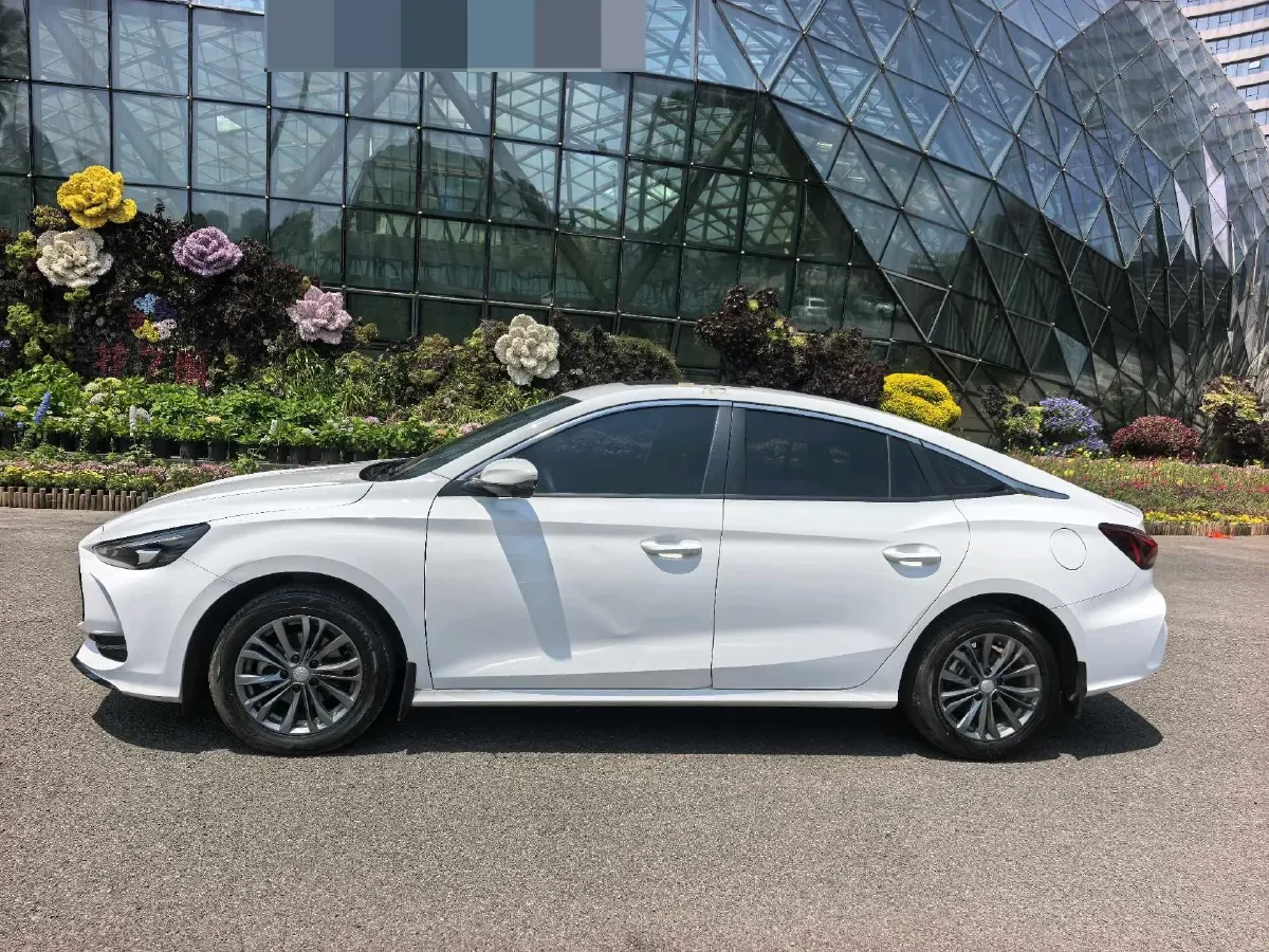 2025 MG 5 1.5L 129HP L4 CVT,autocango,china used car exporter,china ev exporter,chinese used car exporter,chinese used ev exporter