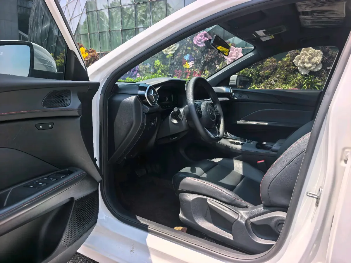 2025 MG 5 1.5L 129HP L4 CVT,autocango,china used car exporter,china ev exporter,chinese used car exporter,chinese used ev exporter