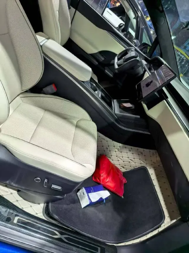 2023 Tesla Model X BEV 100KWH,autocango,china used car exporter,china ev exporter,chinese used car exporter,chinese used ev exporter