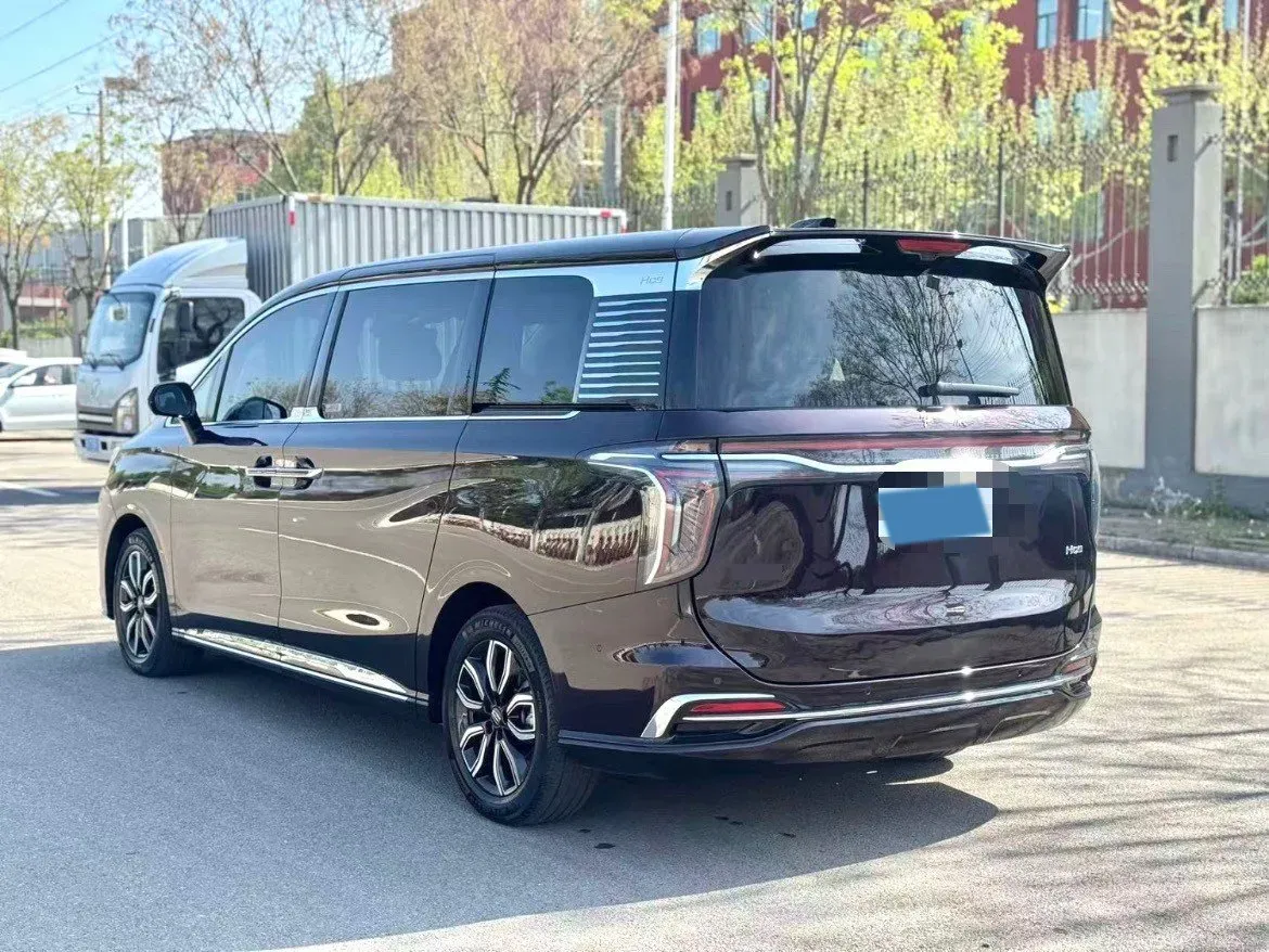 2023 HongQi HQ9 2.0T 252HP L4 8AT,autocango,china used car exporter,china ev exporter,chinese used car exporter,chinese used ev exporter