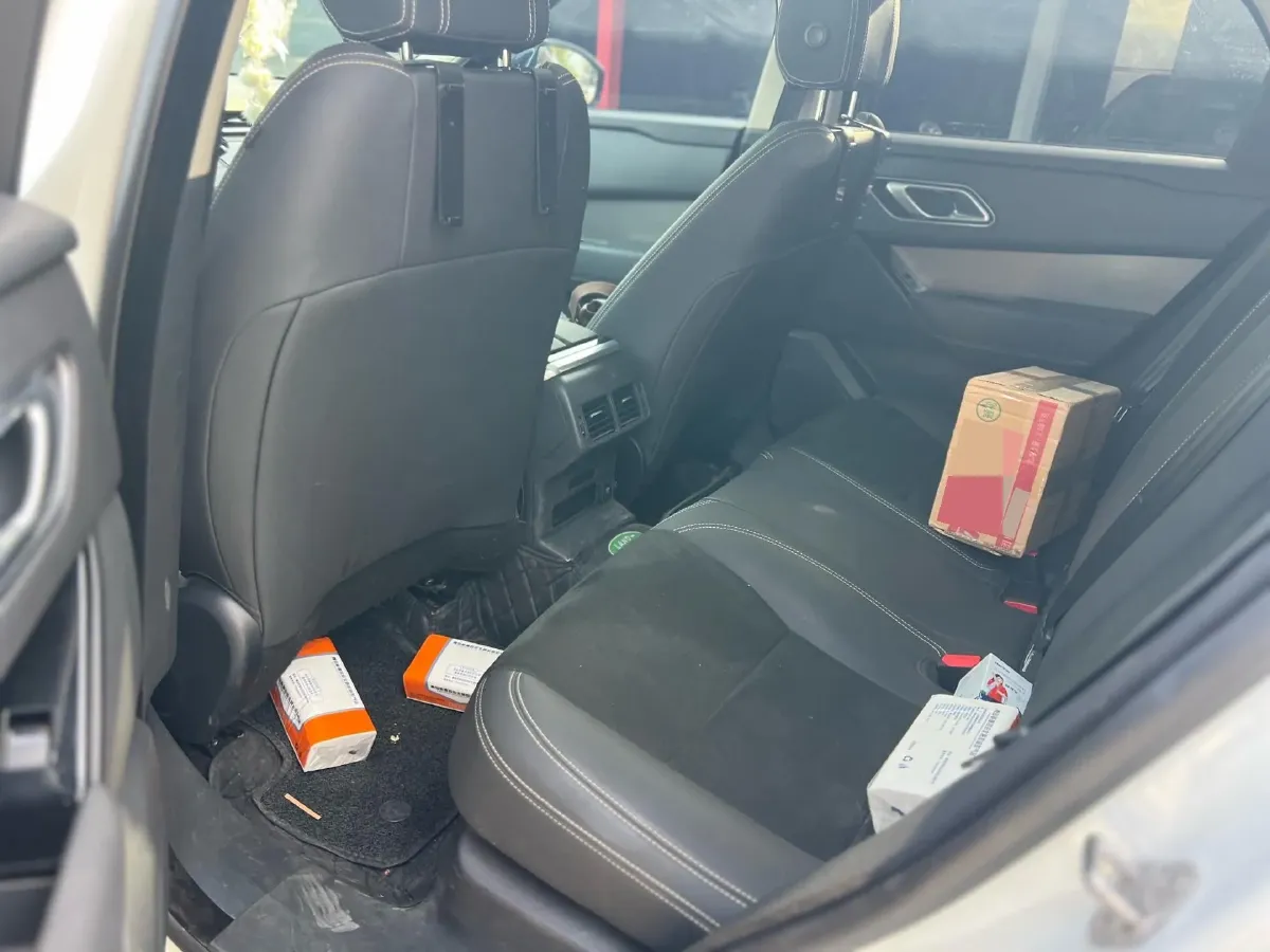 2020 Land Rover Range Rover Velar 2.0T 250HP L4 8AT,autocango,china used car exporter,china ev exporter,chinese used car exporter,chinese used ev exporter