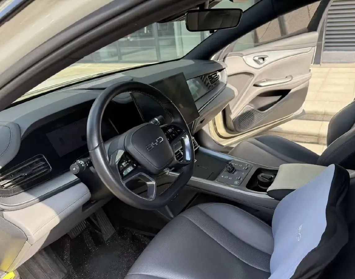 2025 BYD Seal07 DM-i 1.5L 101HP L4 E-CVT PHEV 10.08KWH,autocango,china used car exporter,china ev exporter,chinese used car exporter,chinese used ev exporter