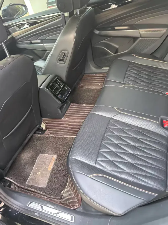 2019 Volvo V40 1.5T 152HP L4 6AT,autocango,china used car exporter,china ev exporter,chinese used car exporter,chinese used ev exporter