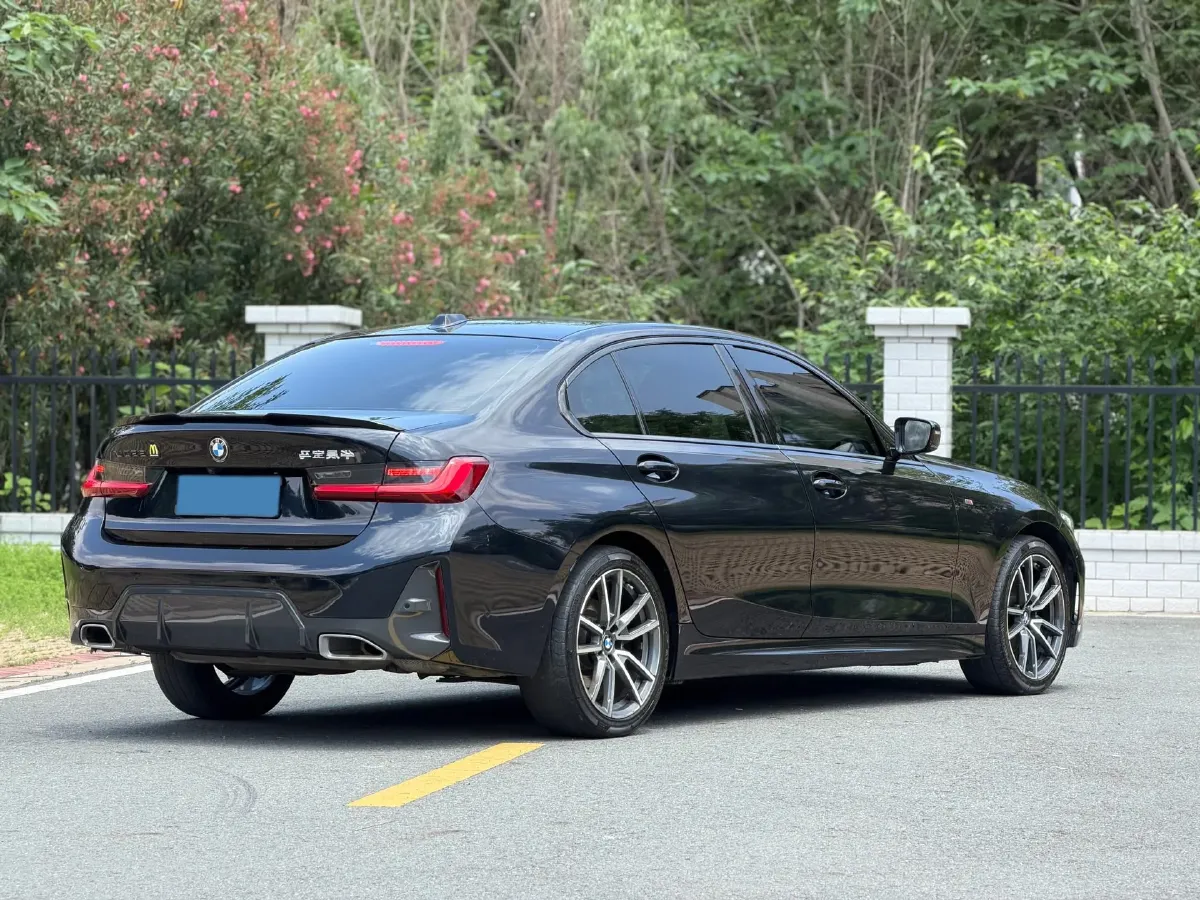 2024 BMW 3 Series 2.0T 184HP L4 8AT,autocango,china used car exporter,china ev exporter,chinese used car exporter,chinese used ev exporter