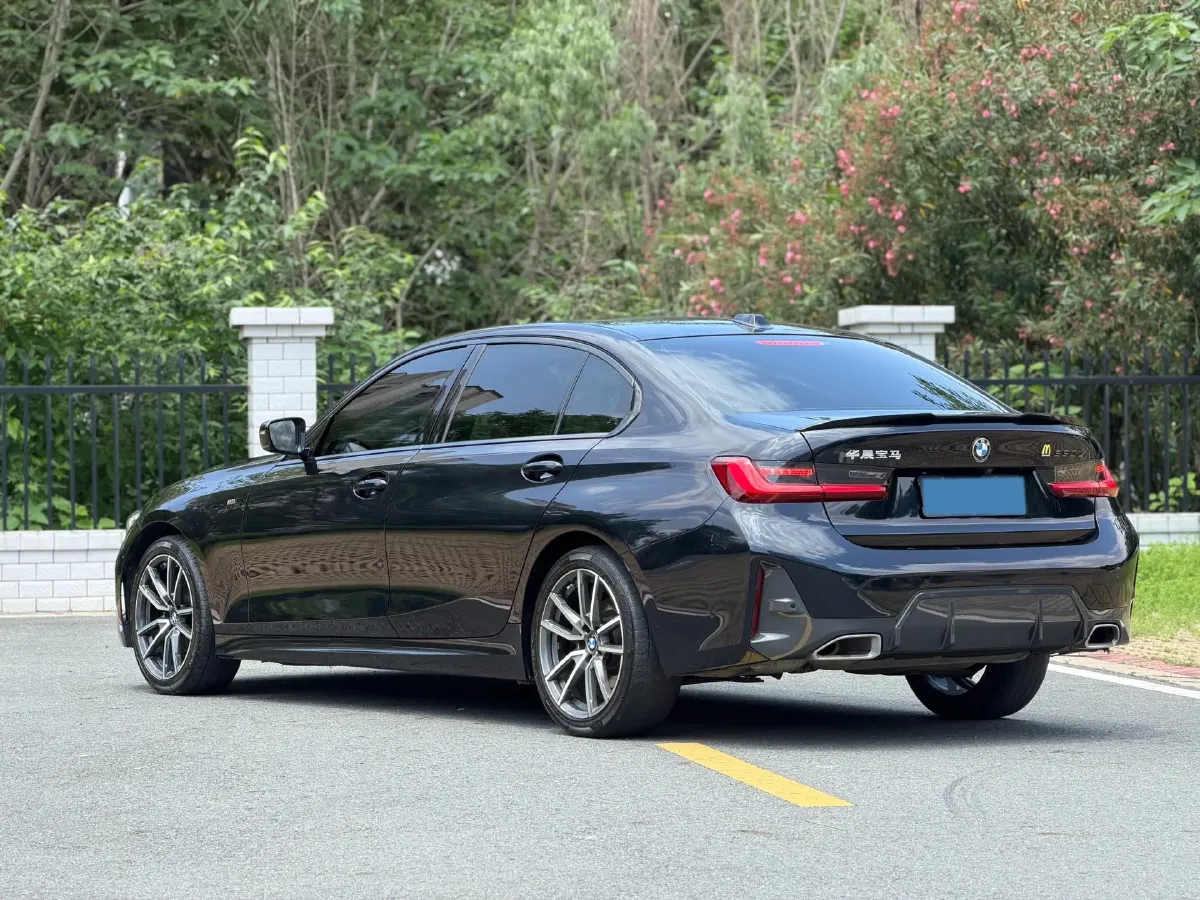 2024 BMW 3 Series 2.0T 184HP L4 8AT,autocango,china used car exporter,china ev exporter,chinese used car exporter,chinese used ev exporter