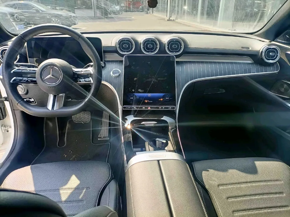 2025 Mercedes-Benz C Class 1.5T 204HP L4 9AT,autocango,china used car exporter,china ev exporter,chinese used car exporter,chinese used ev exporter